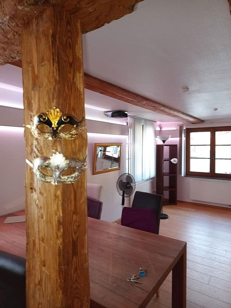 Pronájem bytu 3+1 68 m², Konstanz, Bádensko-Württembersko Pronájem bytu 3+1 68 m², Konstanz, Bádensko-Württembersko