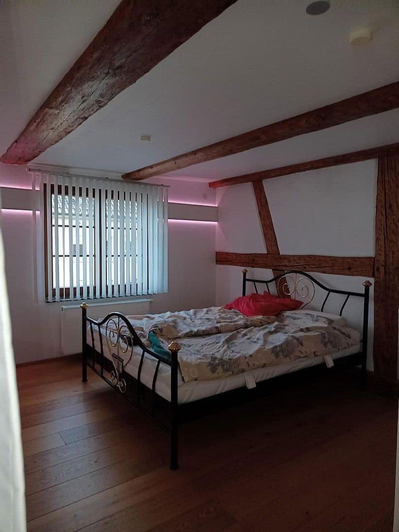 Pronájem bytu 3+1 68 m², Konstanz, Bádensko-Württembersko Pronájem bytu 3+1 68 m², Konstanz, Bádensko-Württembersko