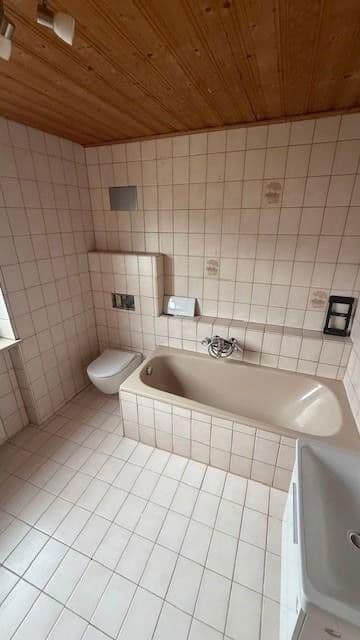 Pronájem bytu 1+1 42 m², Schwarzhölzlstraße 6, Karlsfeld, Bavorsko Pronájem bytu 1+1 42 m², Schwarzhölzlstraße 6, Karlsfeld, Bavorsko