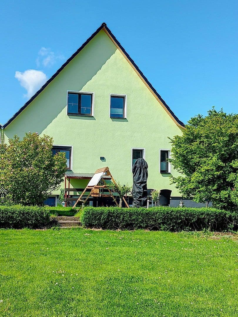 Prodej domu 125 m², pozemek 880 m², Wilhelmsdorf, Durynsko Prodej domu 125 m², pozemek 880 m², Wilhelmsdorf, Durynsko