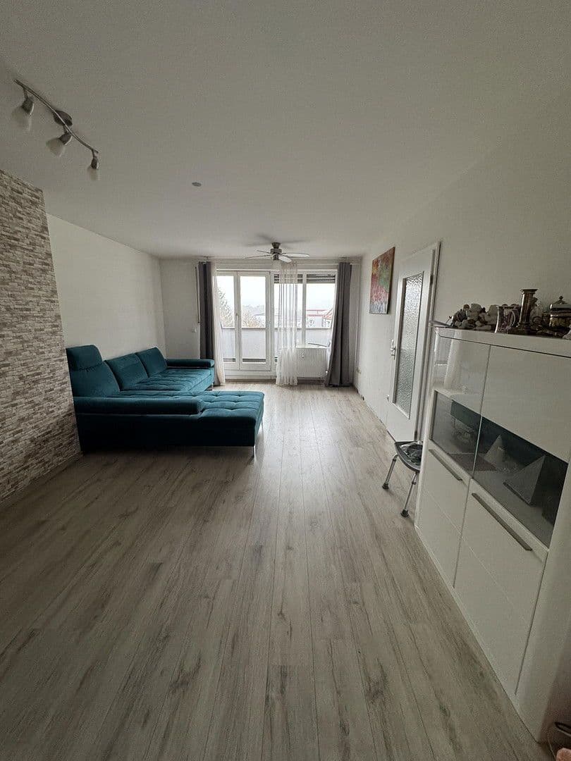 Prodej bytu 4+kk 110 m², Bürgermeister-Wohlfarth-Str. 66, Königsbrunn, Bavorsko Prodej bytu 4+kk 110 m², Bürgermeister-Wohlfarth-Str. 66, Königsbrunn, Bavorsko