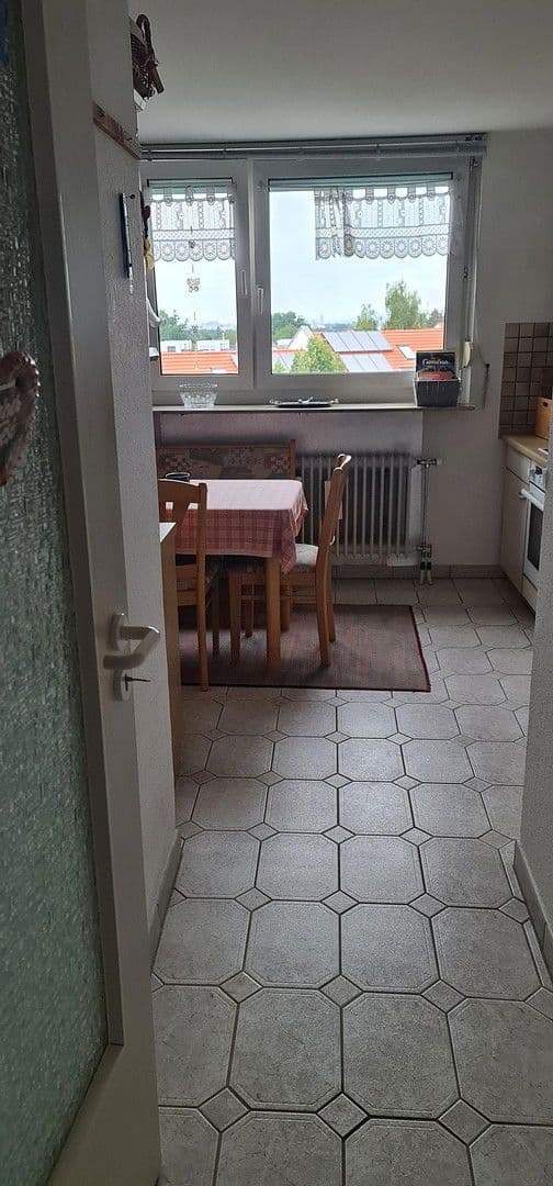 Pronájem bytu 3+1 85 m², Zirndorfer Straße 5, Oberasbach, Bavorsko Pronájem bytu 3+1 85 m², Zirndorfer Straße 5, Oberasbach, Bavorsko