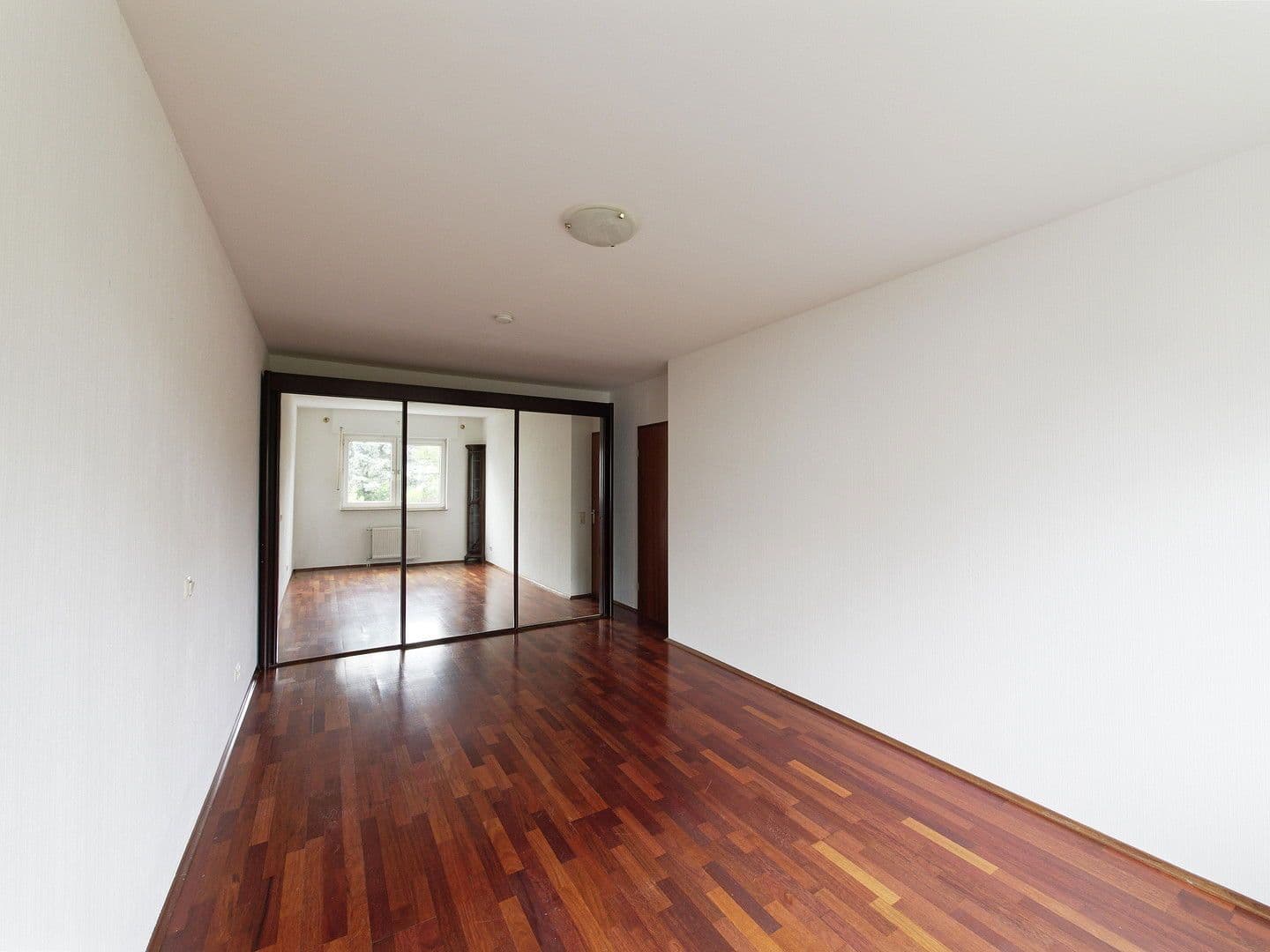 Pronájem bytu 3+1 87 m², Köln, Severní Porýní-Vestfálsko Pronájem bytu 3+1 87 m², Köln, Severní Porýní-Vestfálsko
