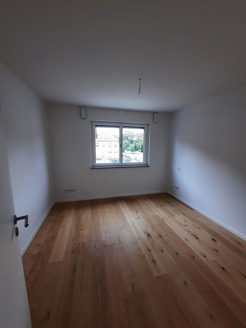 Pronájem bytu 3+1 77 m², Hopfengartenweg 8, Nürnberg, Bavorsko Pronájem bytu 3+1 77 m², Hopfengartenweg 8, Nürnberg, Bavorsko