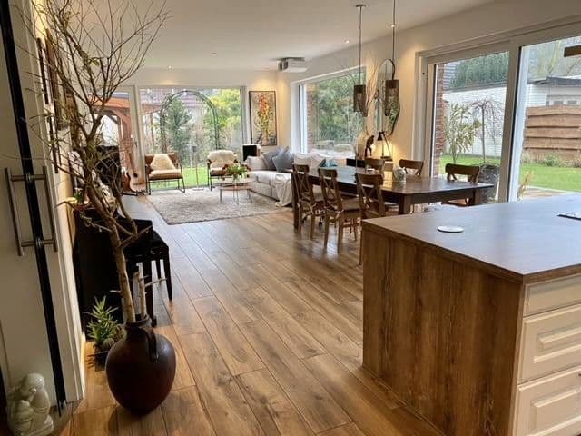 Prodej domu 291 m², pozemek 818 m², Kurt-Tucholsky-Straße 41, Hohen Neuendorf, Braniborsko Prodej domu 291 m², pozemek 818 m², Kurt-Tucholsky-Straße 41, Hohen Neuendorf, Braniborsko