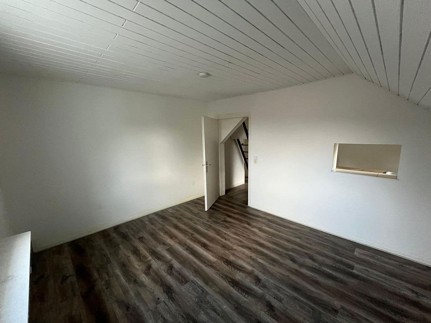 Pronájem bytu 2+1 54 m², Sonnborner Straße, Wuppertal, Severní Porýní-Vestfálsko Pronájem bytu 2+1 54 m², Sonnborner Straße, Wuppertal, Severní Porýní-Vestfálsko