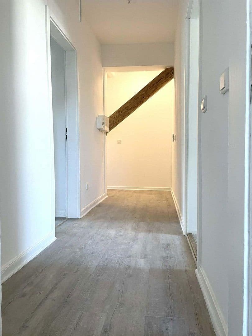 Pronájem bytu 2+1 54 m², Sonnborner Straße, Wuppertal, Severní Porýní-Vestfálsko Pronájem bytu 2+1 54 m², Sonnborner Straße, Wuppertal, Severní Porýní-Vestfálsko
