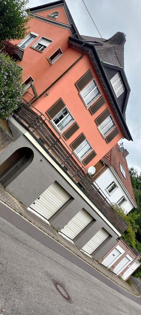 Prodej domu 216 m², pozemek 580 m², Sankt Johanner Straße 49, Saarbrücken, Země Sársko Prodej domu 216 m², pozemek 580 m², Sankt Johanner Straße 49, Saarbrücken, Země Sársko