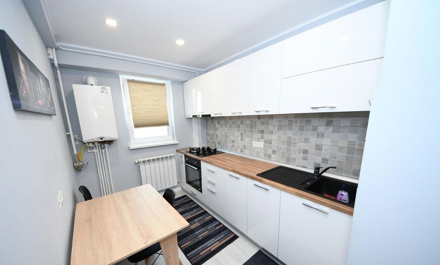 Pronájem bytu 2+1 40 m², Volkerstraße 31, Bensheim, Hessen Pronájem bytu 2+1 40 m², Volkerstraße 31, Bensheim, Hessen