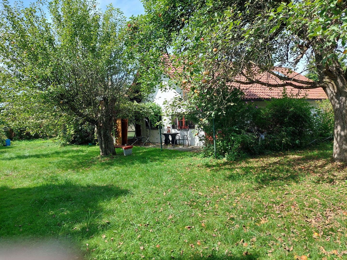 Prodej pozemku 899 m², Bruckmühl, Bavorsko Prodej pozemku 899 m², Bruckmühl, Bavorsko