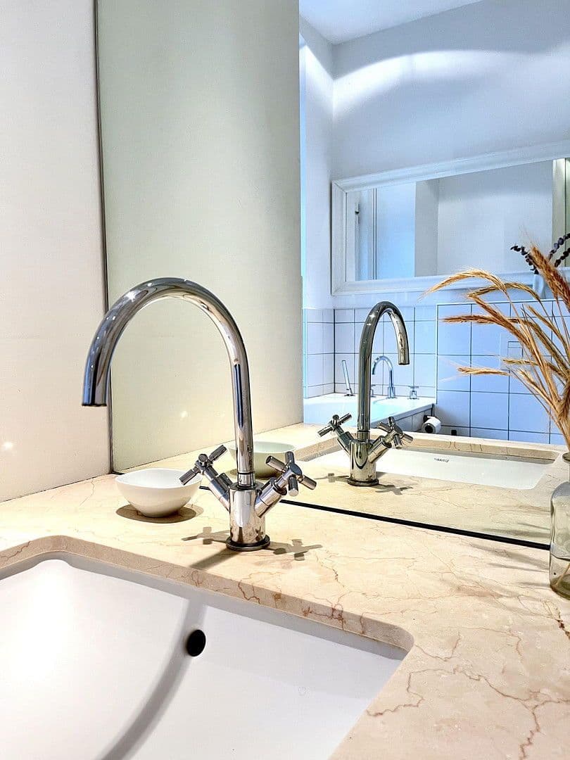 Prodej bytu 2+1 86 m², Naunynstr. 68, Berlin, Berlín Prodej bytu 2+1 86 m², Naunynstr. 68, Berlin, Berlín