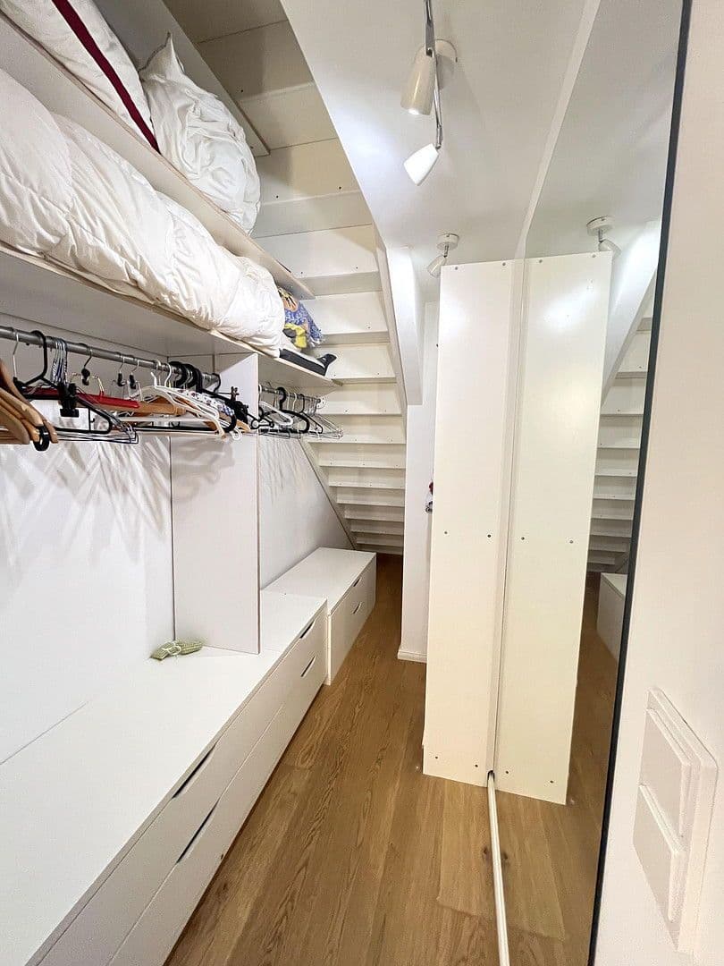 Prodej bytu 2+1 86 m², Naunynstr. 68, Berlin, Berlín Prodej bytu 2+1 86 m², Naunynstr. 68, Berlin, Berlín