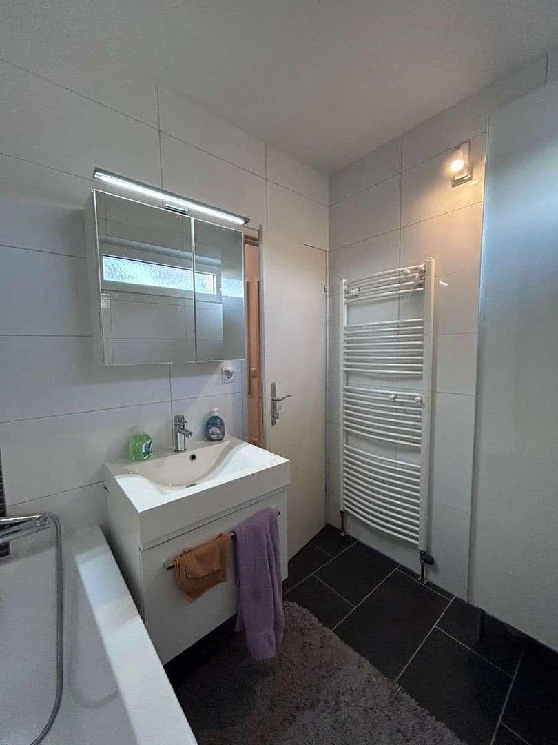 Pronájem bytu 3+1 64 m², Osterfelder Str. 43, Bottrop, Severní Porýní-Vestfálsko Pronájem bytu 3+1 64 m², Osterfelder Str. 43, Bottrop, Severní Porýní-Vestfálsko