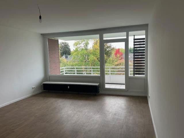 Pronájem bytu 3+1 82 m², Einsteinstrasse 182, Neuss, Severní Porýní-Vestfálsko Pronájem bytu 3+1 82 m², Einsteinstrasse 182, Neuss, Severní Porýní-Vestfálsko