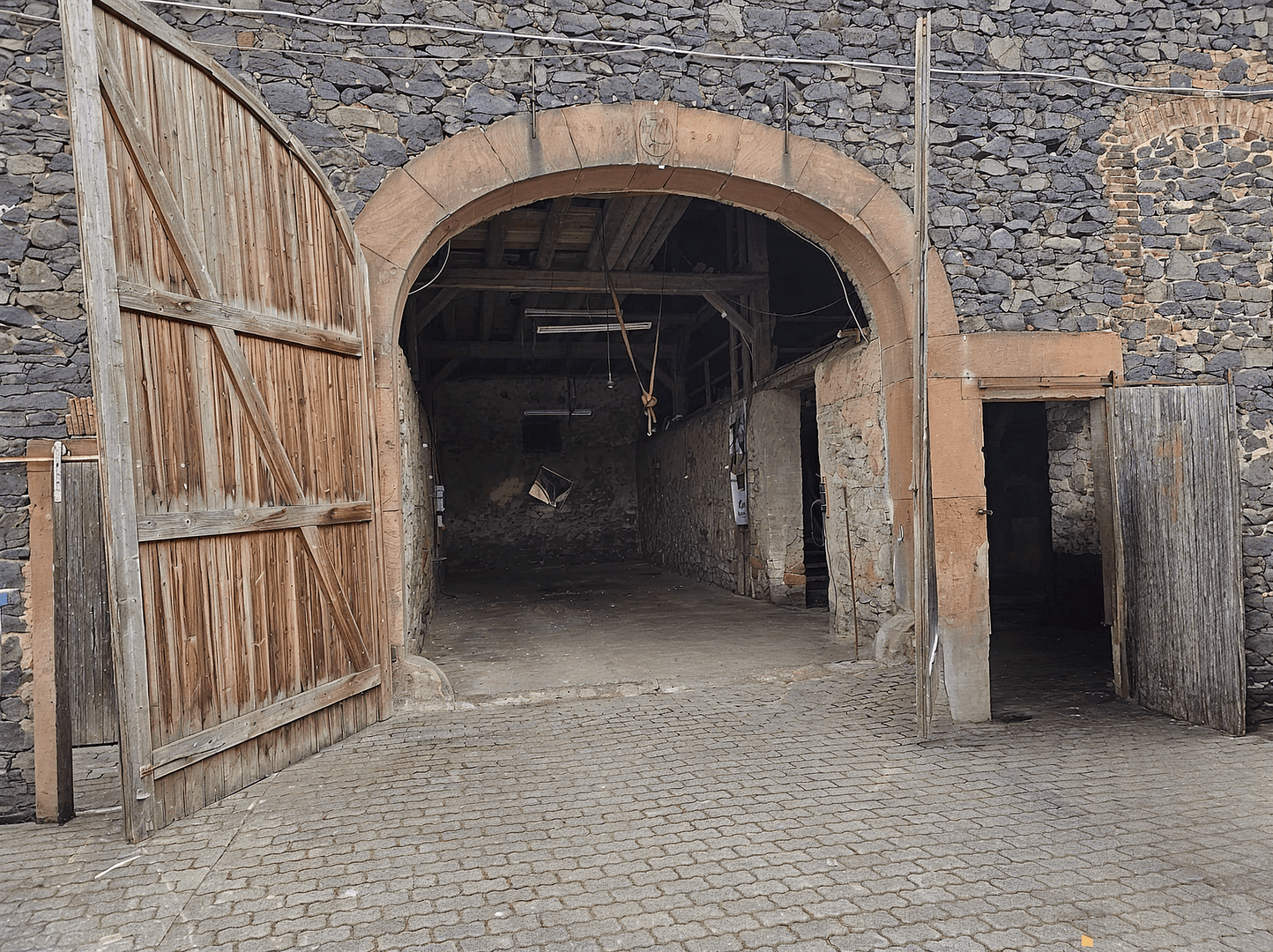 Pronájem nebytového prostoru 340 m², Steinfurther Hauptstraße 27, Bad Nauheim, Hessen Pronájem nebytového prostoru 340 m², Steinfurther Hauptstraße 27, Bad Nauheim, Hessen