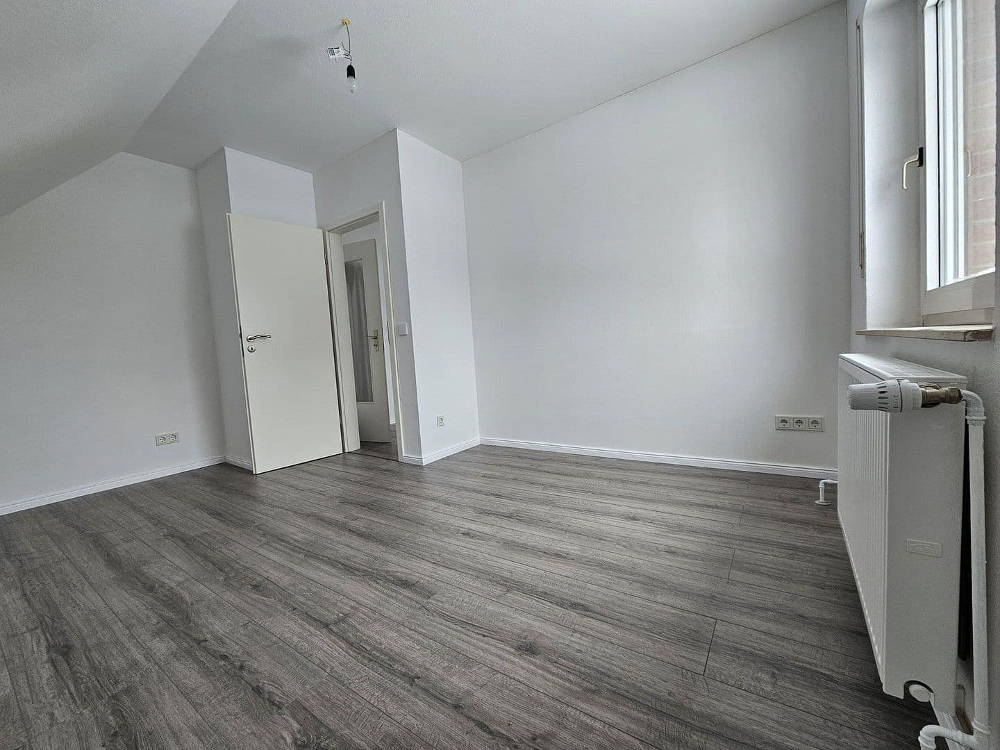 Prodej domu 120 m², pozemek 735 m², Salzgitter, Dolní Sasko Prodej domu 120 m², pozemek 735 m², Salzgitter, Dolní Sasko