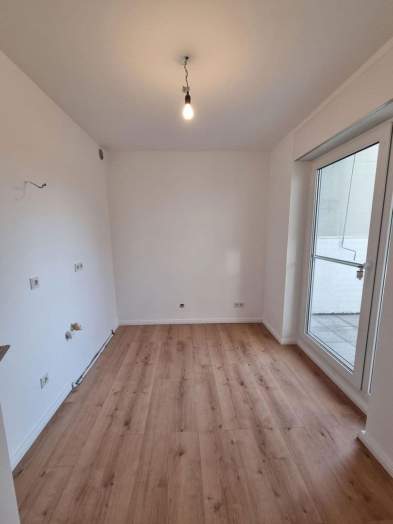 Pronájem bytu 3+1 100 m², Bergisch Gladbach, Severní Porýní-Vestfálsko Pronájem bytu 3+1 100 m², Bergisch Gladbach, Severní Porýní-Vestfálsko