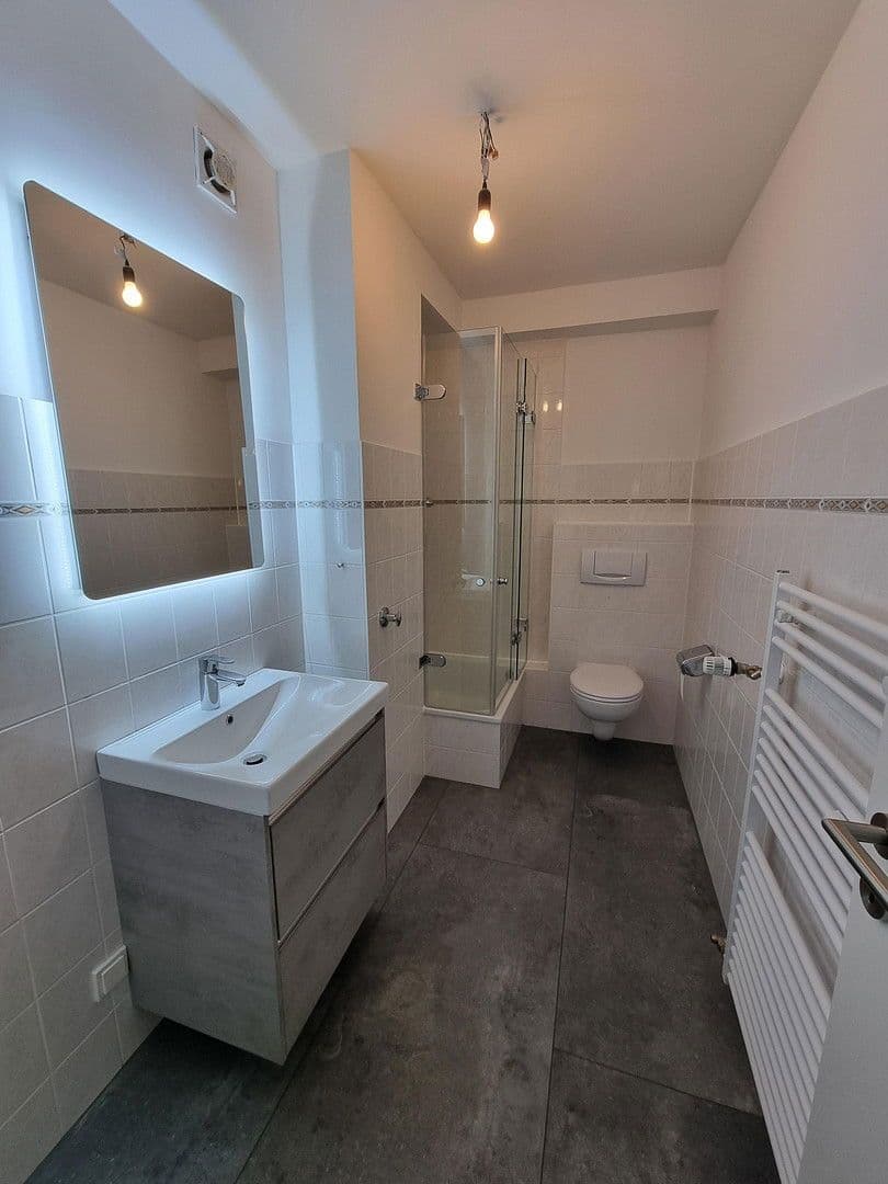 Pronájem bytu 3+1 100 m², Bergisch Gladbach, Severní Porýní-Vestfálsko Pronájem bytu 3+1 100 m², Bergisch Gladbach, Severní Porýní-Vestfálsko