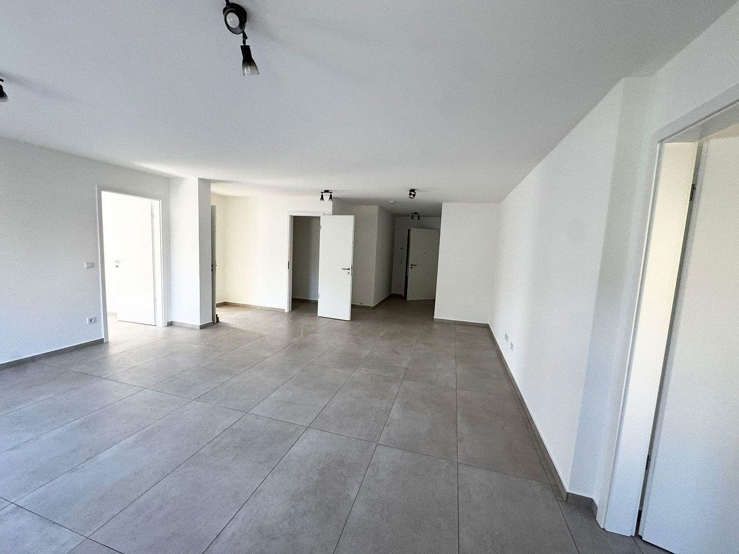 Pronájem bytu 3+1 86 m², Waldbröl, Severní Porýní-Vestfálsko Pronájem bytu 3+1 86 m², Waldbröl, Severní Porýní-Vestfálsko