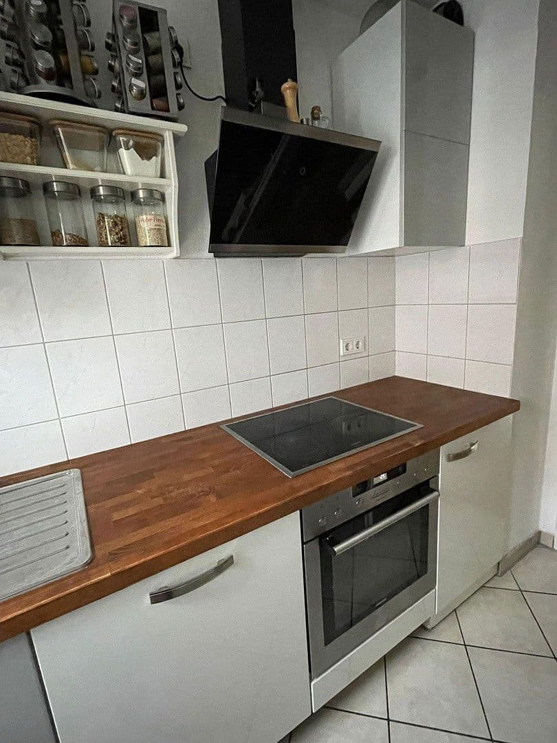 Pronájem bytu 3+1 75 m², Münzenburgstr. 8, Oberursel (Taunus), Hessen Pronájem bytu 3+1 75 m², Münzenburgstr. 8, Oberursel (Taunus), Hessen