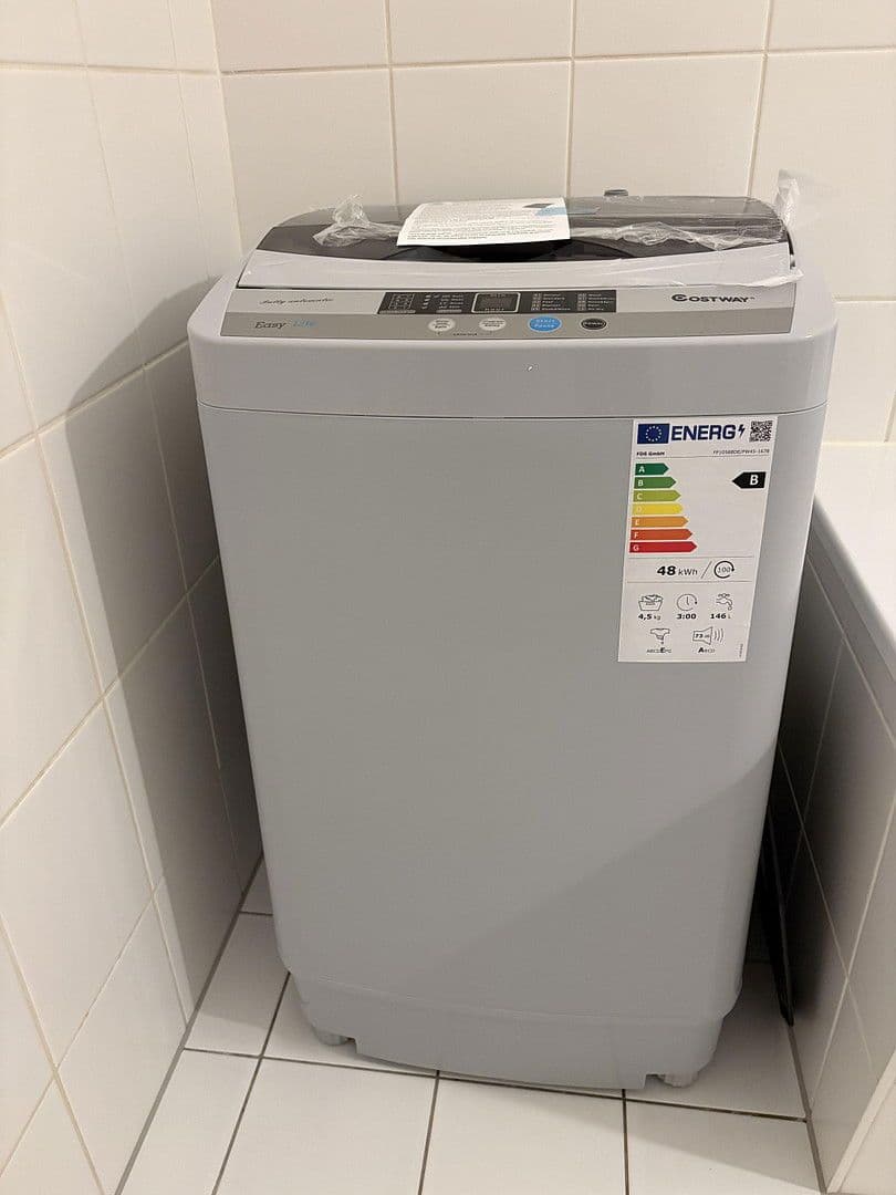 Pronájem bytu 1+1 36 m², Tannenstraße 4, Chemnitz, Sasko Pronájem bytu 1+1 36 m², Tannenstraße 4, Chemnitz, Sasko