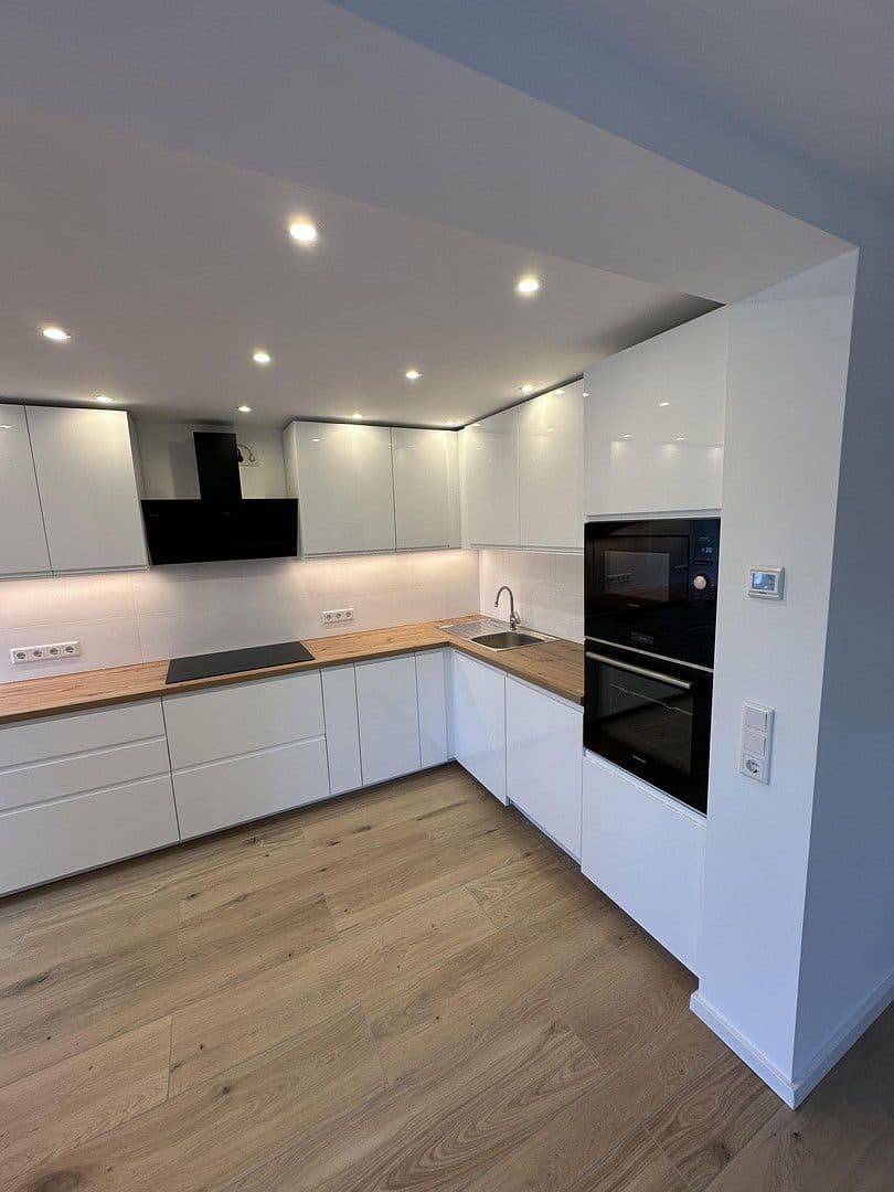 Pronájem bytu 4+1 108 m², Gabelsbergerstraße 37, Dortmund, Severní Porýní-Vestfálsko Pronájem bytu 4+1 108 m², Gabelsbergerstraße 37, Dortmund, Severní Porýní-Vestfálsko