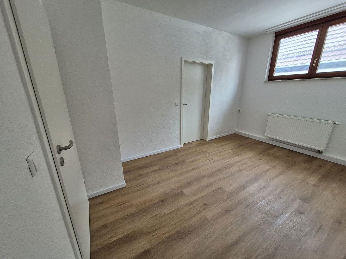 Pronájem bytu 5+kk 137 m², Schönaich, Bádensko-Württembersko Pronájem bytu 5+kk 137 m², Schönaich, Bádensko-Württembersko