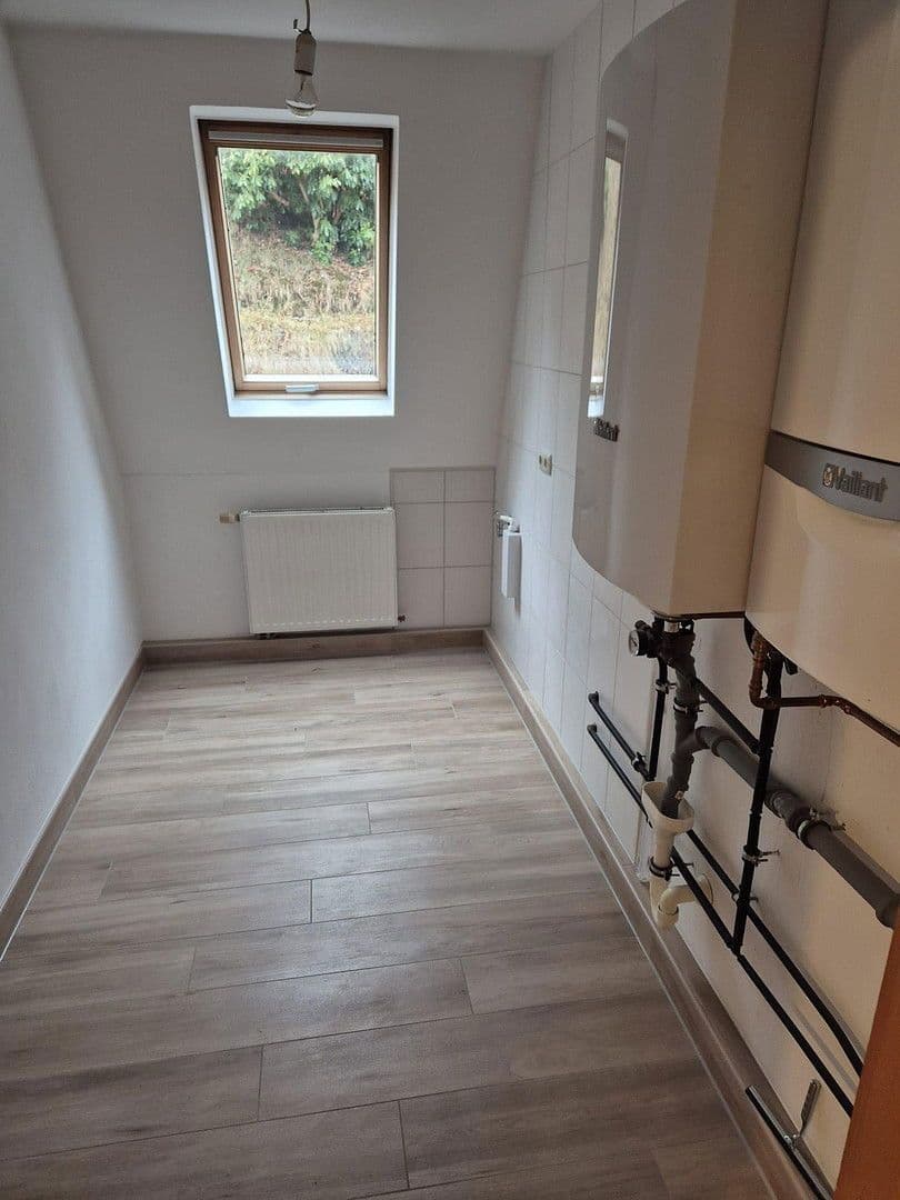 Pronájem bytu 3+1 98 m², Bahnhofstrasse 03, Schwarzenberg/Erzgebirge, Sasko Pronájem bytu 3+1 98 m², Bahnhofstrasse 03, Schwarzenberg/Erzgebirge, Sasko