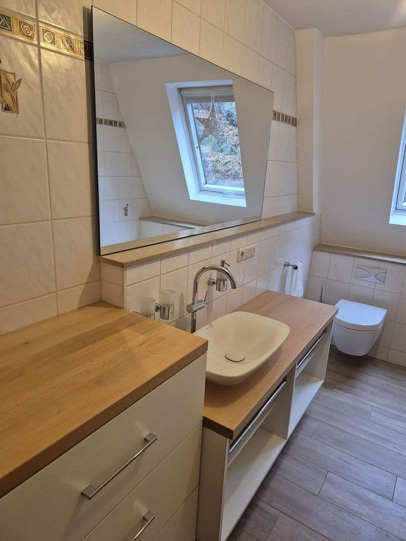 Pronájem bytu 3+1 98 m², Bahnhofstrasse 03, Schwarzenberg/Erzgebirge, Sasko Pronájem bytu 3+1 98 m², Bahnhofstrasse 03, Schwarzenberg/Erzgebirge, Sasko