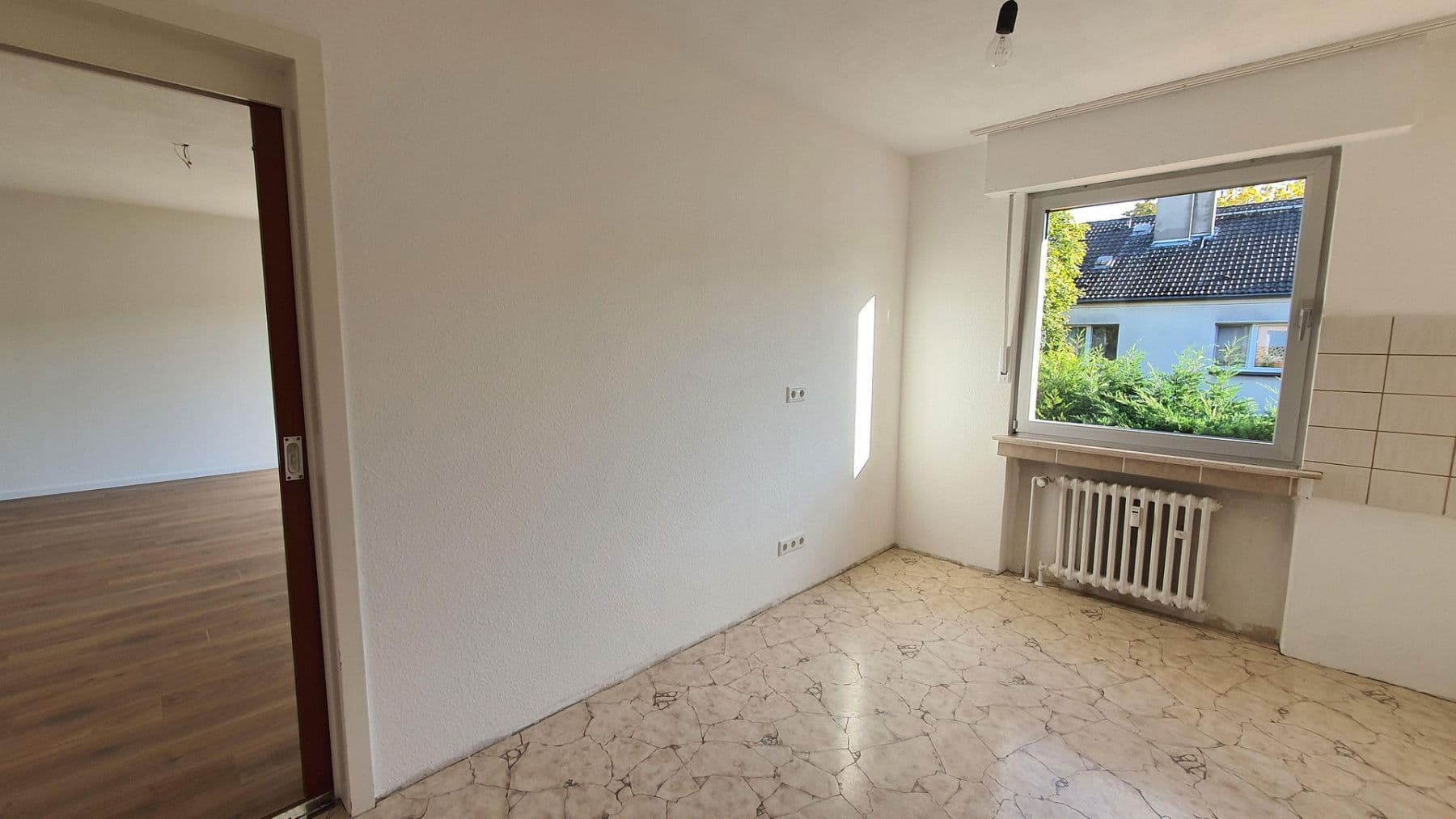 Pronájem bytu 3+kk 82 m², Duisburg, Severní Porýní-Vestfálsko Pronájem bytu 3+kk 82 m², Duisburg, Severní Porýní-Vestfálsko