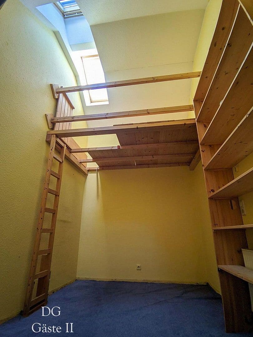 Prodej domu 168 m², pozemek 178 m², Bühlstraße 3/1, Uhingen, Bádensko-Württembersko Prodej domu 168 m², pozemek 178 m², Bühlstraße 3/1, Uhingen, Bádensko-Württembersko