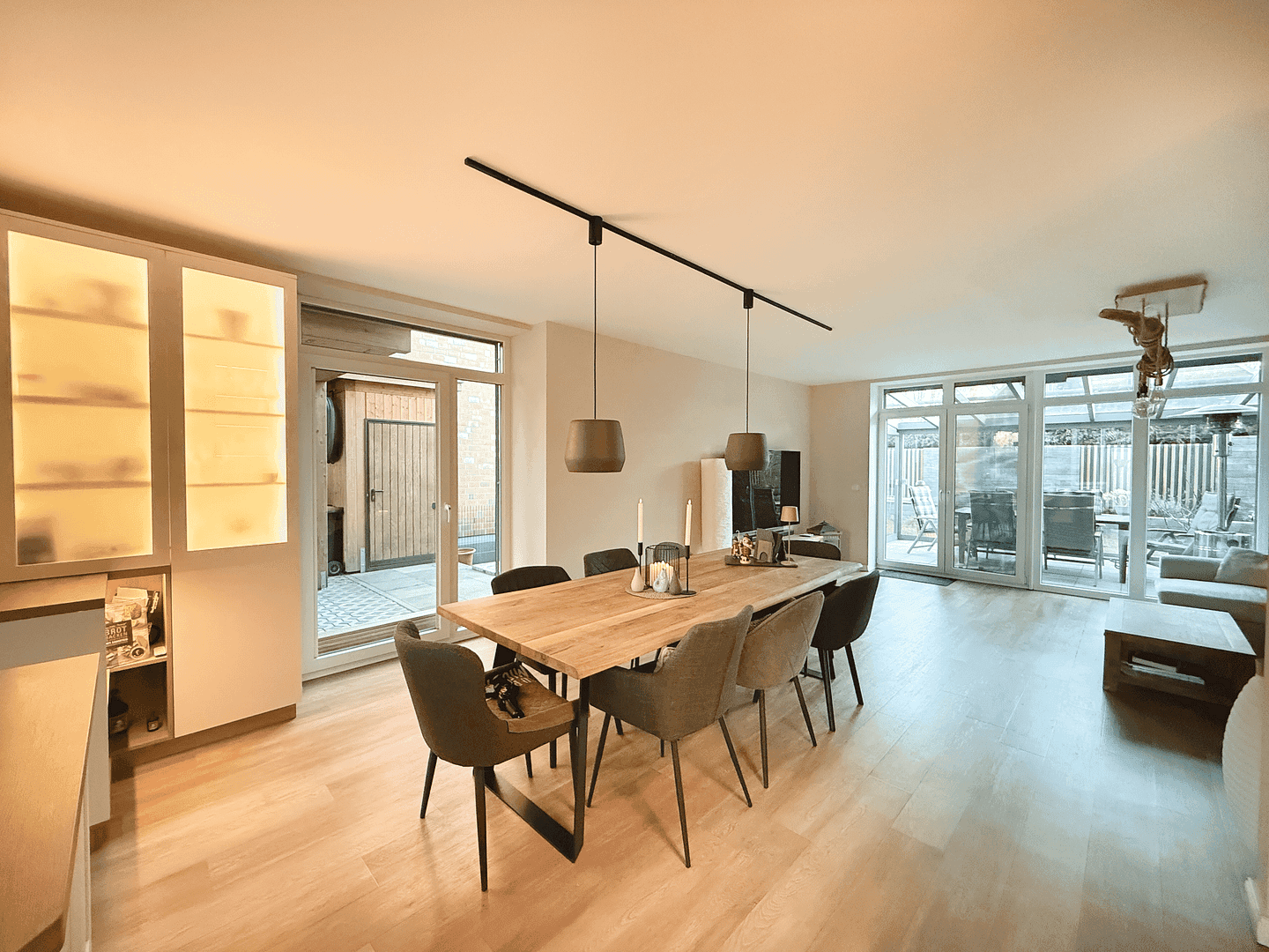 Prodej domu 144 m², pozemek 250 m², Norderstedt, Šlesvicko-Holštýnsko Prodej domu 144 m², pozemek 250 m², Norderstedt, Šlesvicko-Holštýnsko