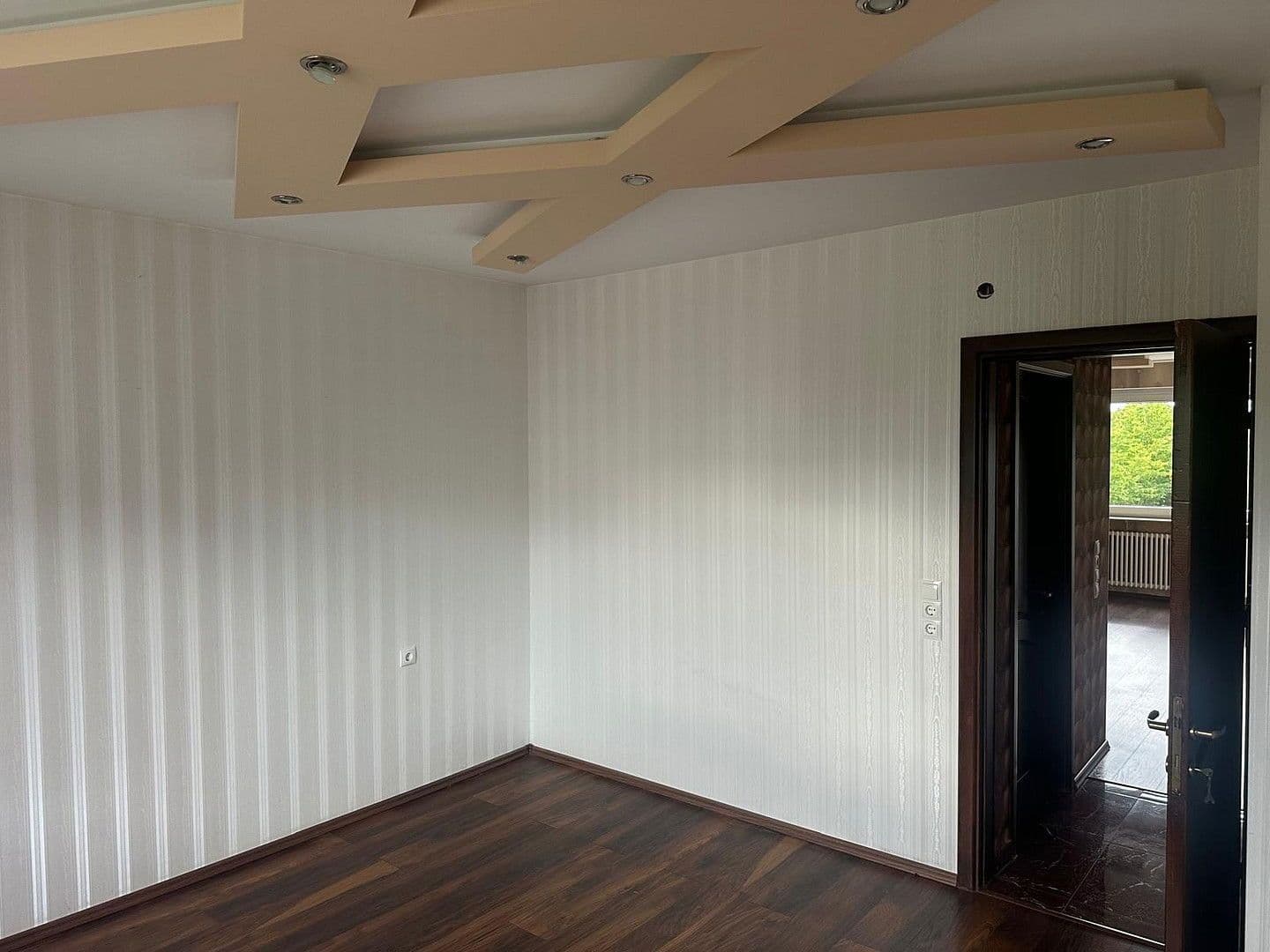 Prodej bytu 3+1 65 m², Friedrich-Naumann-Str. 12, Ludwigshafen, Porýní-Falc Prodej bytu 3+1 65 m², Friedrich-Naumann-Str. 12, Ludwigshafen, Porýní-Falc