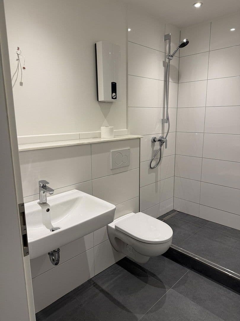 Pronájem bytu 3+kk 97 m², Oberhausen, Severní Porýní-Vestfálsko Pronájem bytu 3+kk 97 m², Oberhausen, Severní Porýní-Vestfálsko