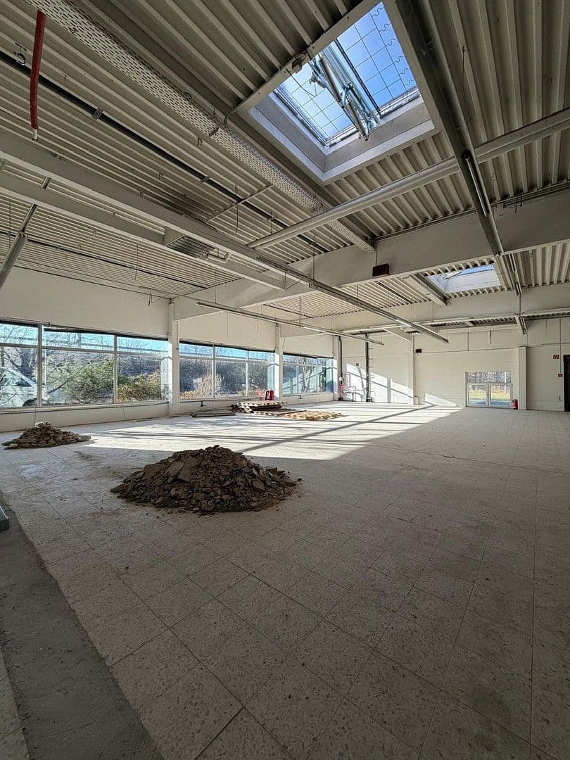 Pronájem nebytového prostoru 400 m², Meißener Dorfstraße 35, Minden, Severní Porýní-Vestfálsko Pronájem nebytového prostoru 400 m², Meißener Dorfstraße 35, Minden, Severní Porýní-Vestfálsko