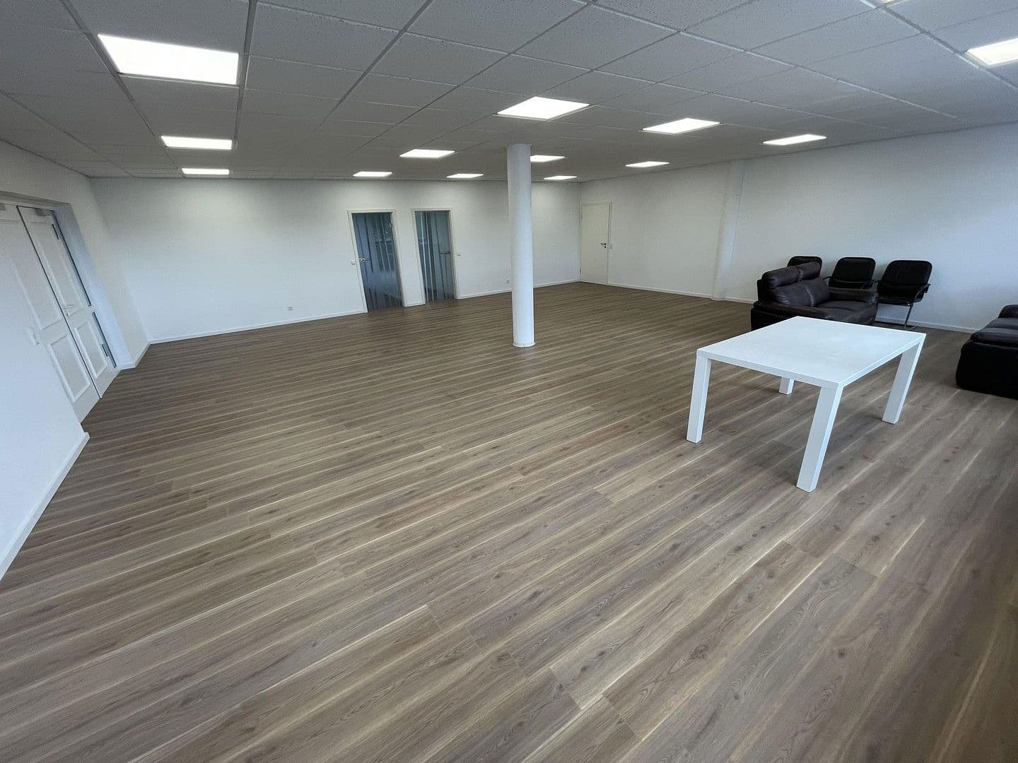 Pronájem kanceláře 480 m², Max-Eyth-Str.23, Ditzingen, Bádensko-Württembersko Pronájem kanceláře 480 m², Max-Eyth-Str.23, Ditzingen, Bádensko-Württembersko