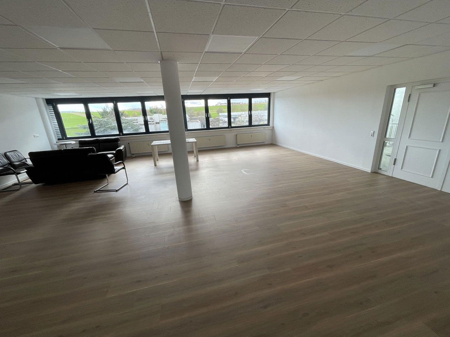 Pronájem kanceláře 480 m², Max-Eyth-Str.23, Ditzingen, Bádensko-Württembersko Pronájem kanceláře 480 m², Max-Eyth-Str.23, Ditzingen, Bádensko-Württembersko