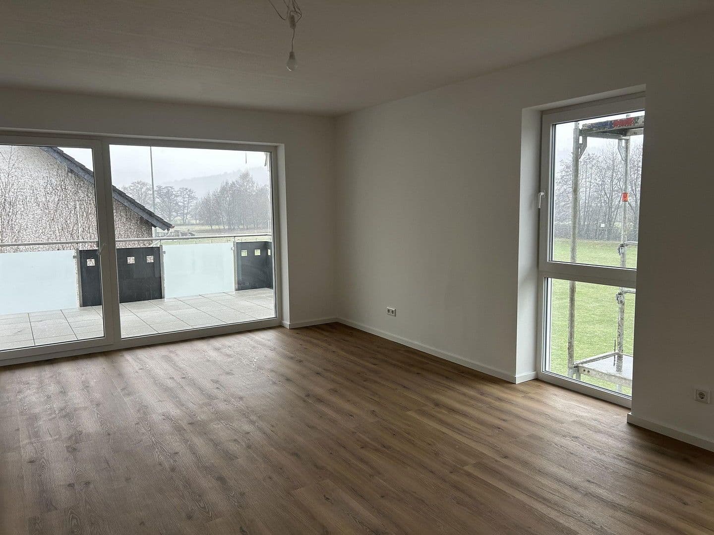 Pronájem bytu 2+1 75 m², Frankfurter Straße 17, Biebergemünd, Hessen Pronájem bytu 2+1 75 m², Frankfurter Straße 17, Biebergemünd, Hessen