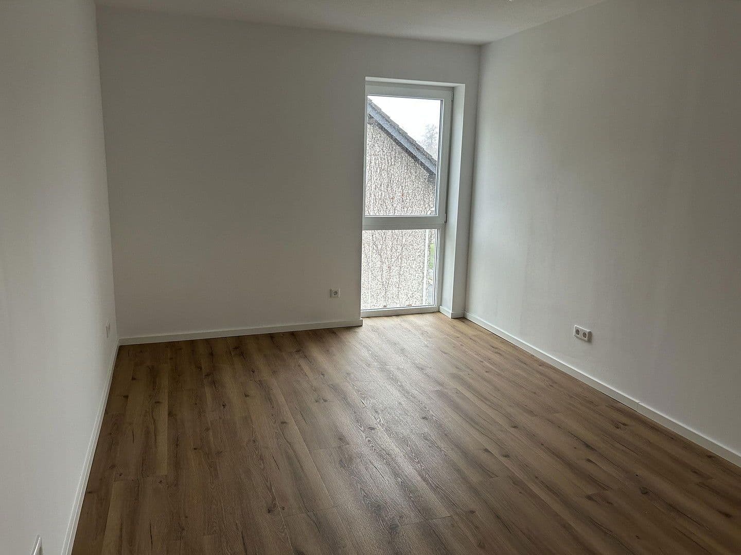Pronájem bytu 2+1 75 m², Frankfurter Straße 17, Biebergemünd, Hessen Pronájem bytu 2+1 75 m², Frankfurter Straße 17, Biebergemünd, Hessen