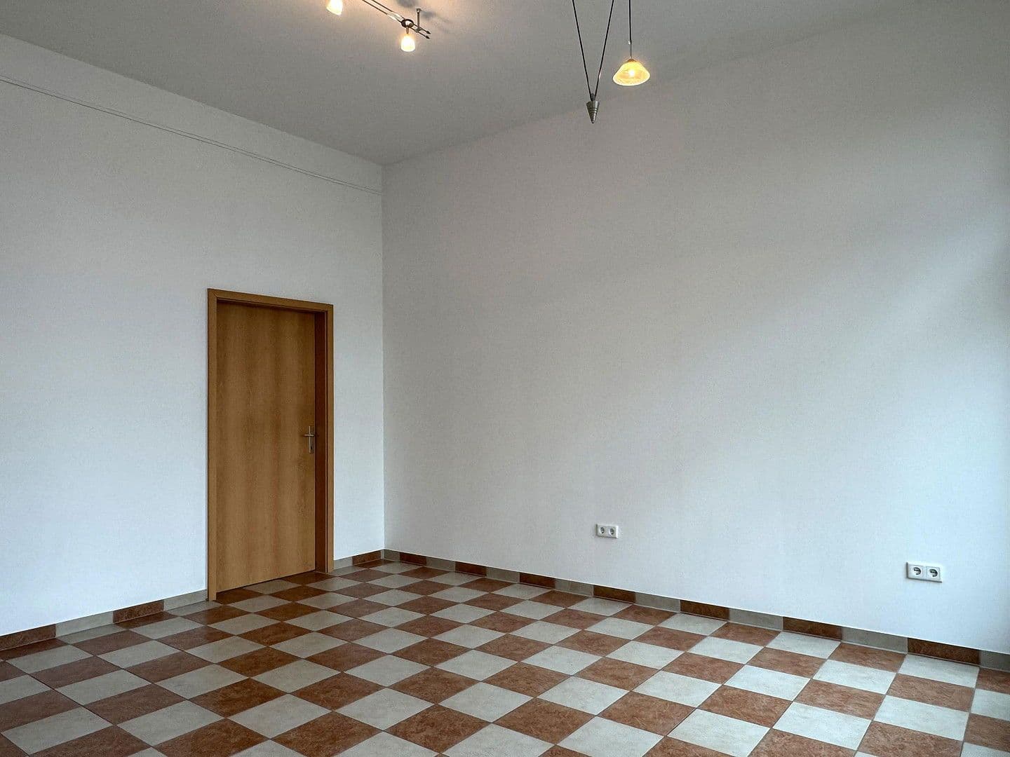 Pronájem nebytového prostoru 76 m², Weiserstraße 28, Salzburg, Salcbursko Pronájem nebytového prostoru 76 m², Weiserstraße 28, Salzburg, Salcbursko