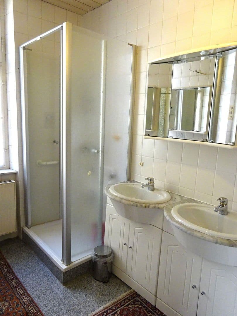 Prodej bytu 3+1 101 m², Hölderlinplatz, Stuttgart, Bádensko-Württembersko Prodej bytu 3+1 101 m², Hölderlinplatz, Stuttgart, Bádensko-Württembersko