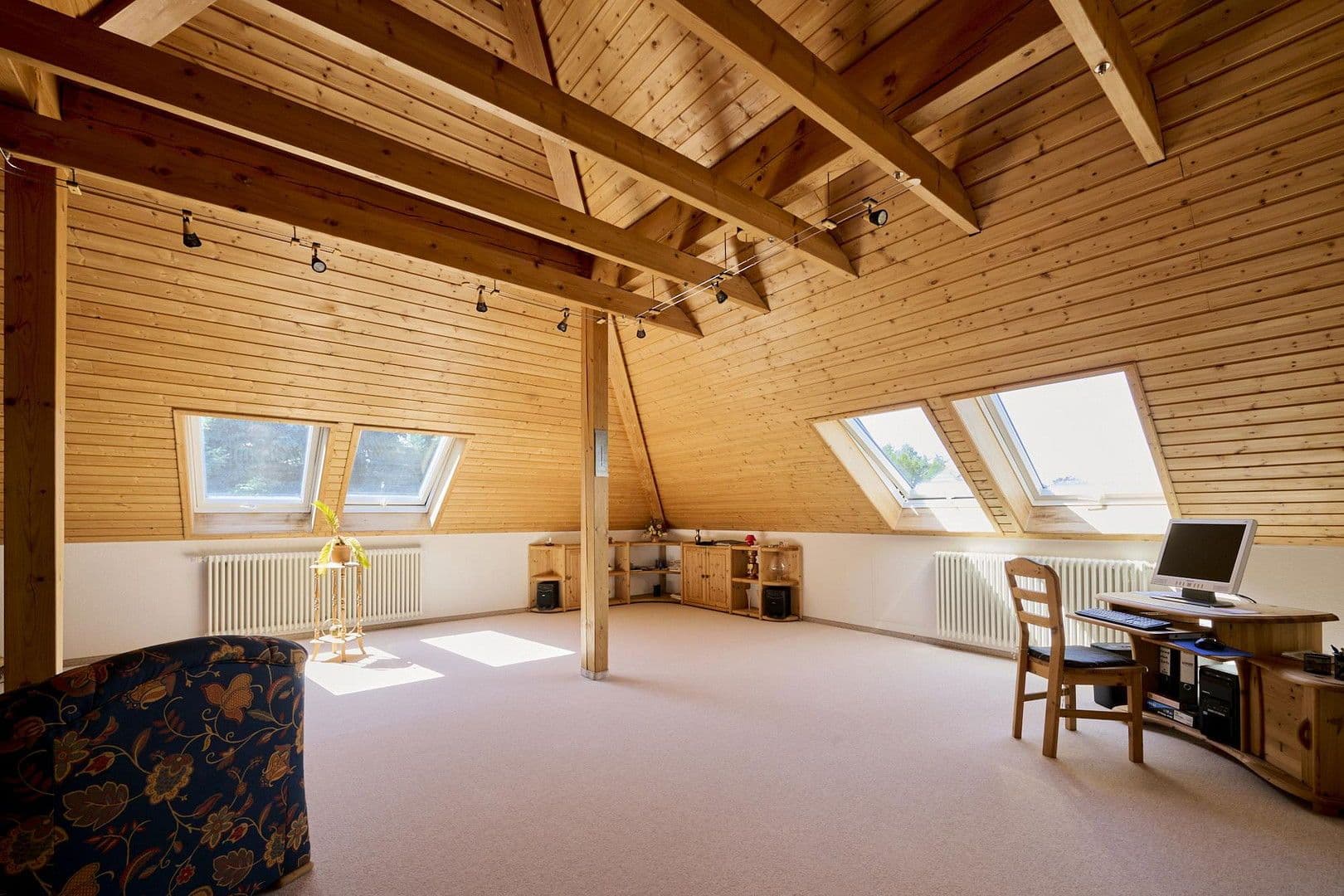 Prodej domu 277 m², pozemek 3.439 m², Treuenbrietzen, Braniborsko Prodej domu 277 m², pozemek 3.439 m², Treuenbrietzen, Braniborsko