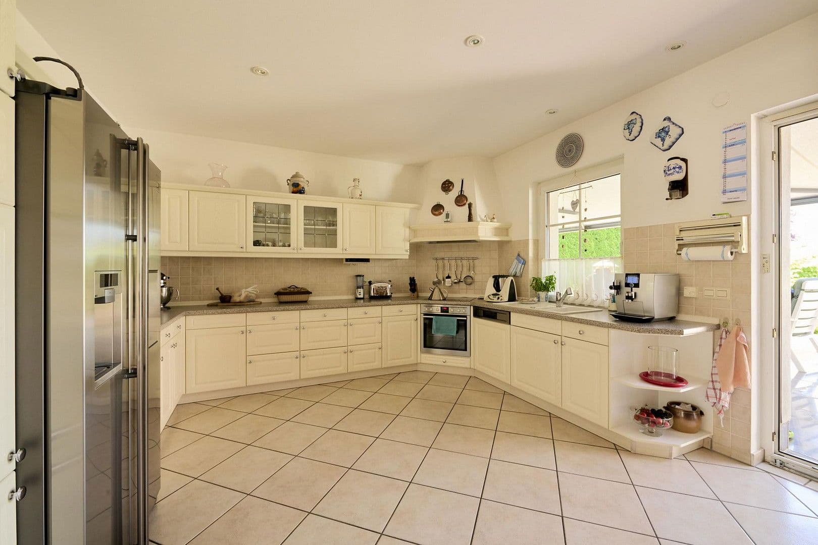 Prodej domu 277 m², pozemek 3.439 m², Treuenbrietzen, Braniborsko Prodej domu 277 m², pozemek 3.439 m², Treuenbrietzen, Braniborsko