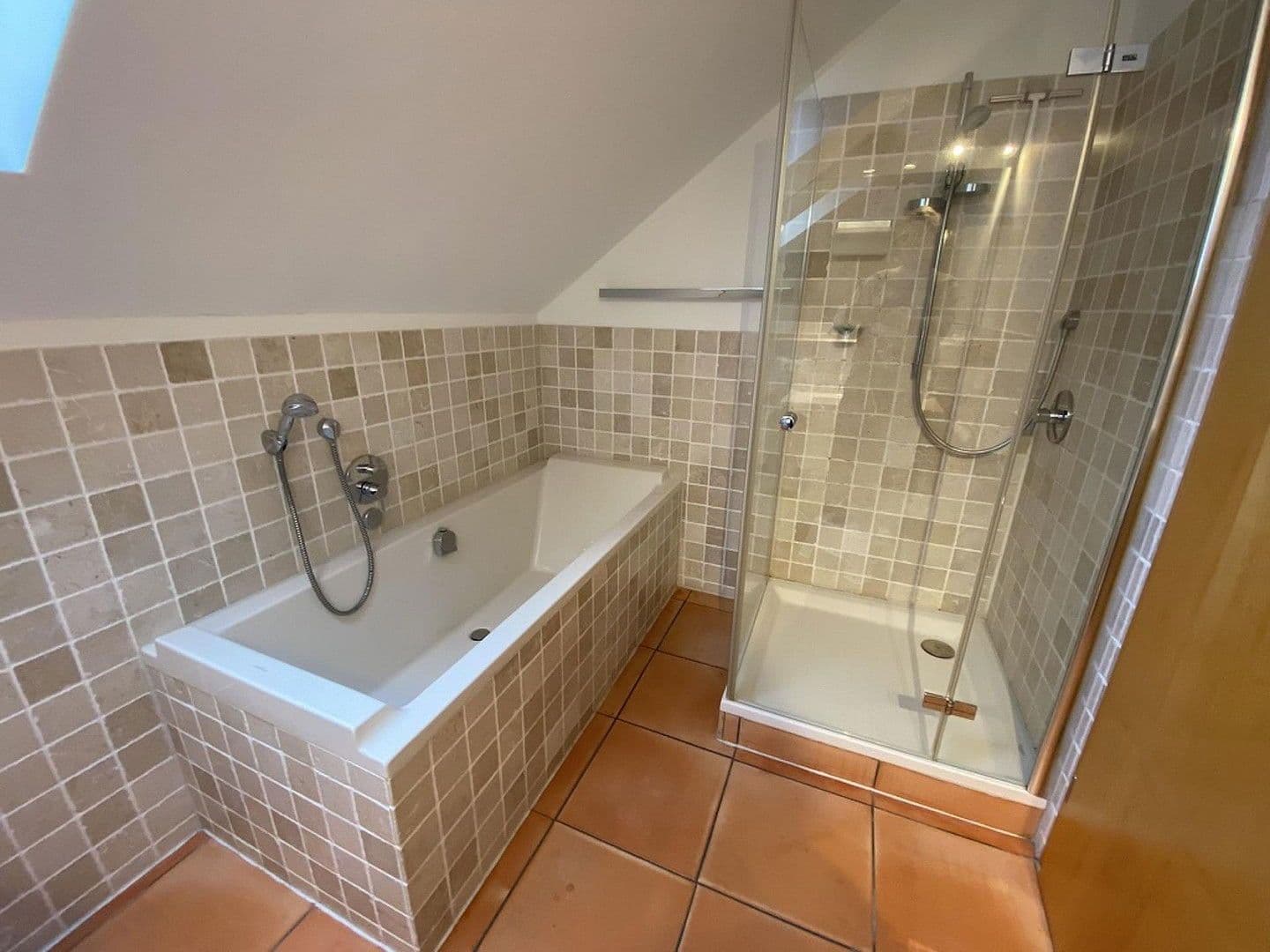 Pronájem domu 175 m², pozemek 576 m², Eichelgarten 19, Greifenberg, Bavorsko Pronájem domu 175 m², pozemek 576 m², Eichelgarten 19, Greifenberg, Bavorsko