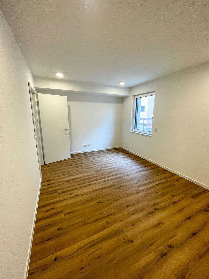 Pronájem bytu 2+1 82 m², Piesport, Porýní-Falc Pronájem bytu 2+1 82 m², Piesport, Porýní-Falc
