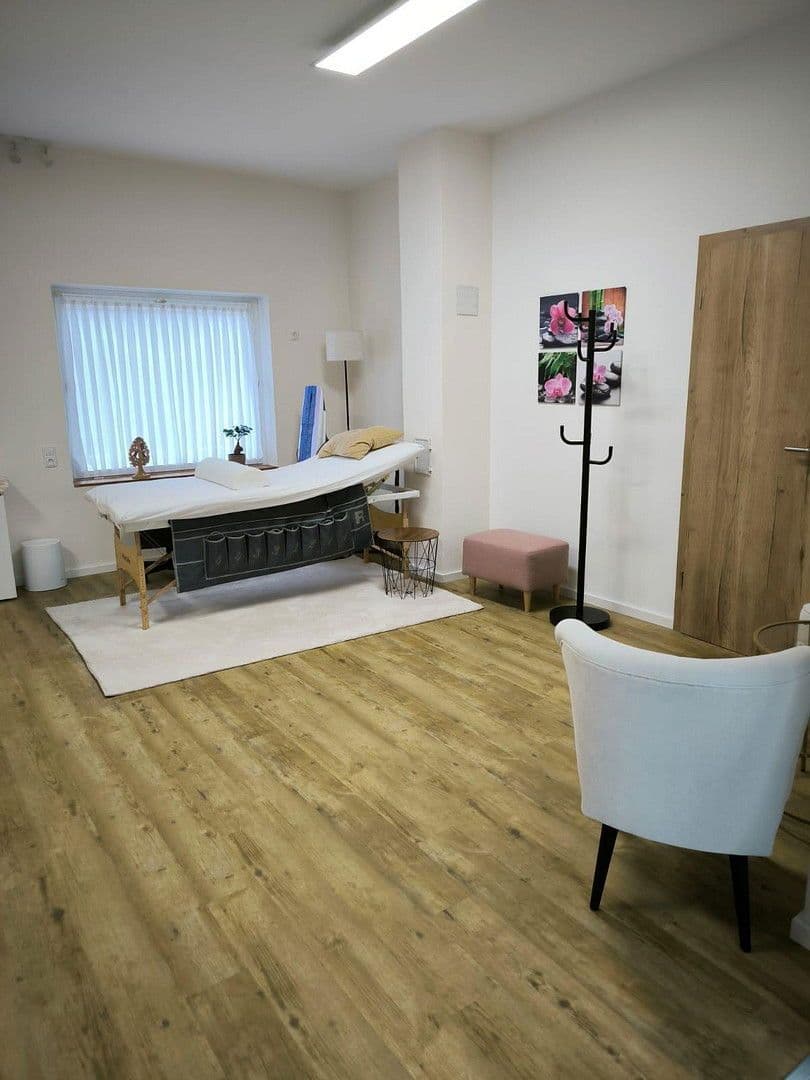 Pronájem kanceláře 70 m², Ruhpolding, Bavorsko Pronájem kanceláře 70 m², Ruhpolding, Bavorsko