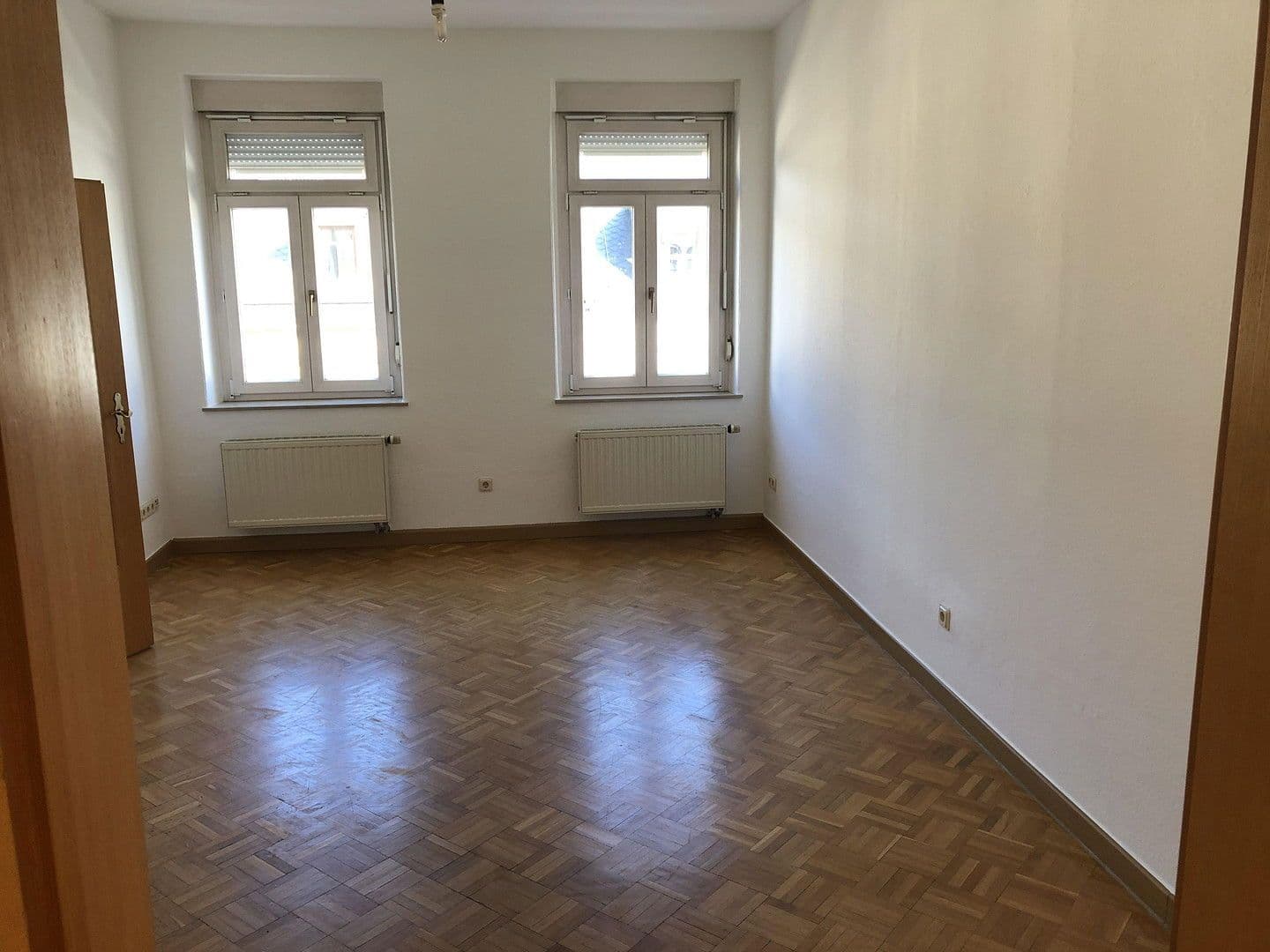 Pronájem bytu 4+1 103 m², Poststraße 10, Freiberg, Sasko Pronájem bytu 4+1 103 m², Poststraße 10, Freiberg, Sasko