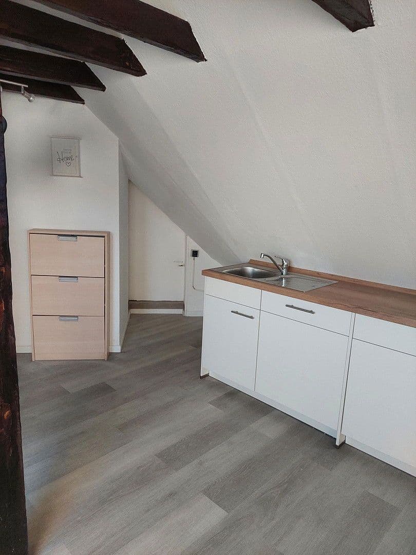 Pronájem bytu 2+1 32 m², Stockstadt am Rhein, Hessen Pronájem bytu 2+1 32 m², Stockstadt am Rhein, Hessen