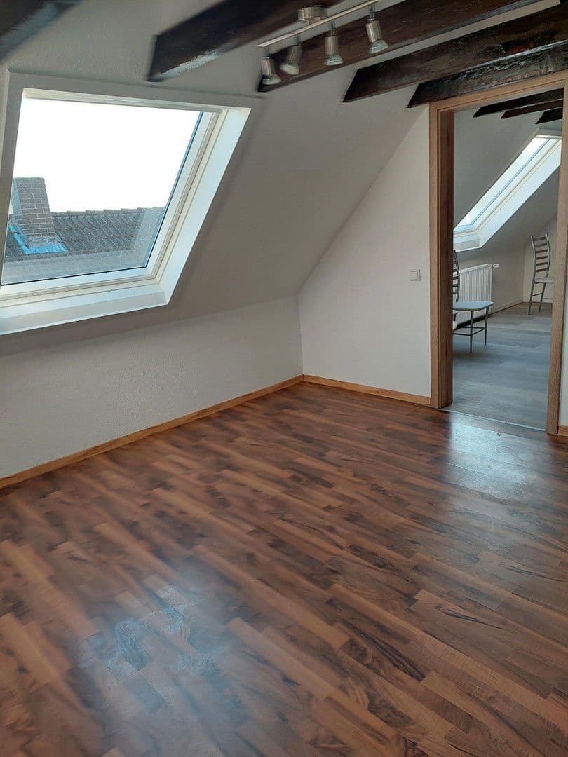 Pronájem bytu 2+1 32 m², Stockstadt am Rhein, Hessen Pronájem bytu 2+1 32 m², Stockstadt am Rhein, Hessen