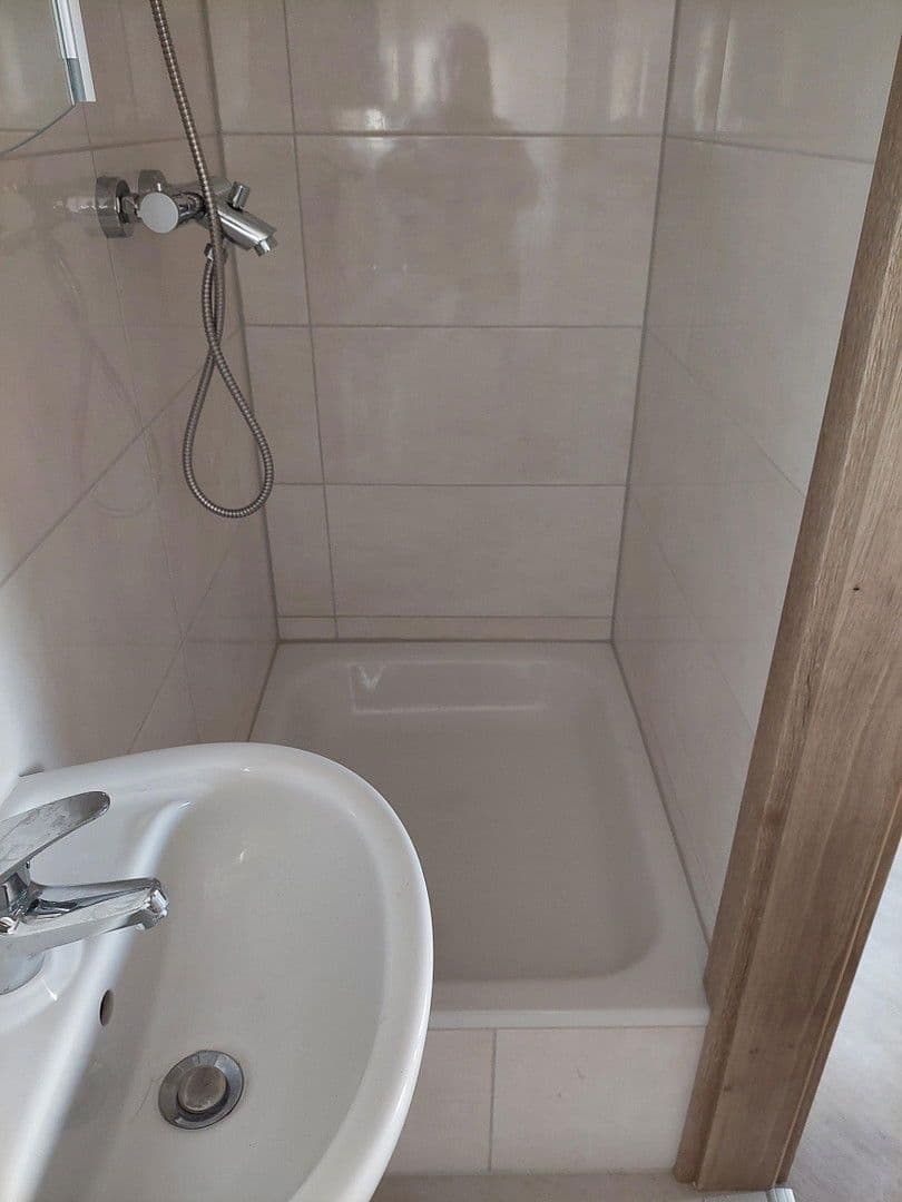 Pronájem bytu 2+1 32 m², Stockstadt am Rhein, Hessen Pronájem bytu 2+1 32 m², Stockstadt am Rhein, Hessen